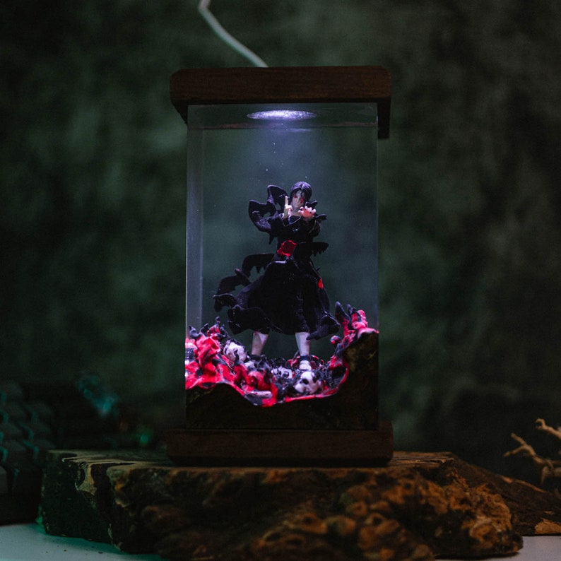 Ita.chi Resin Lamp