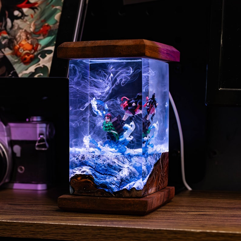 Kam.ado Brother Resin Lamp