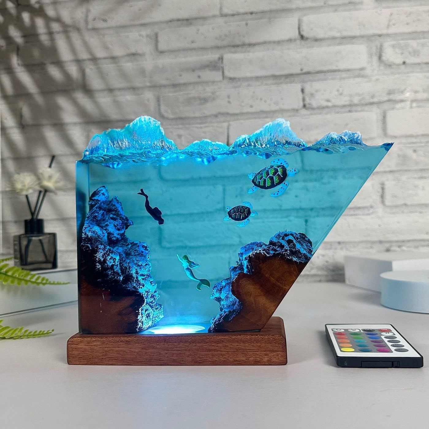 Mermaid Epoxy Resin Wood Lamp(OR)