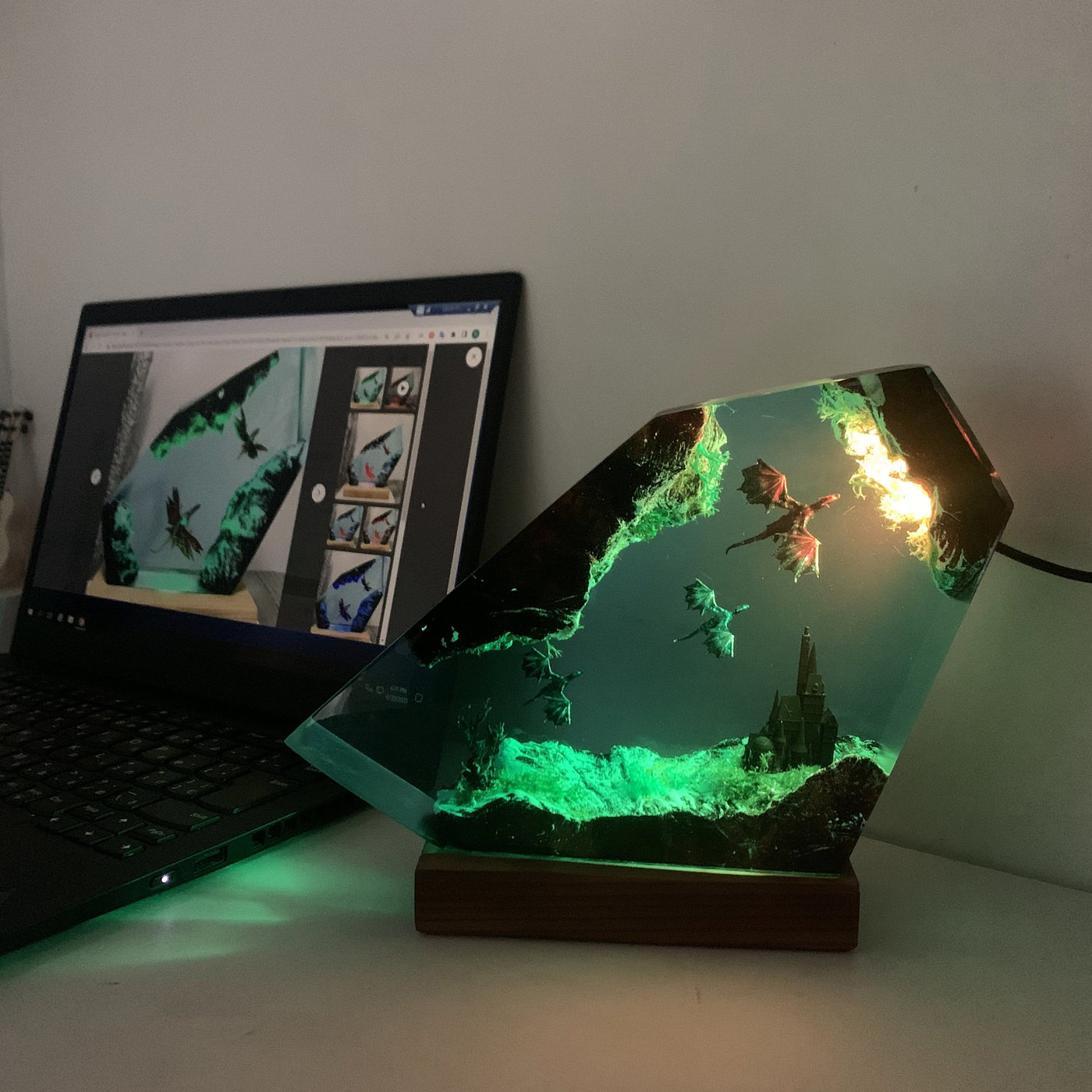 Fire Dragon and Ice Dragon Resin Night Light(MTR)