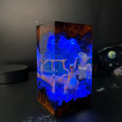 CHAR.IZARD Resin Wood Lamp