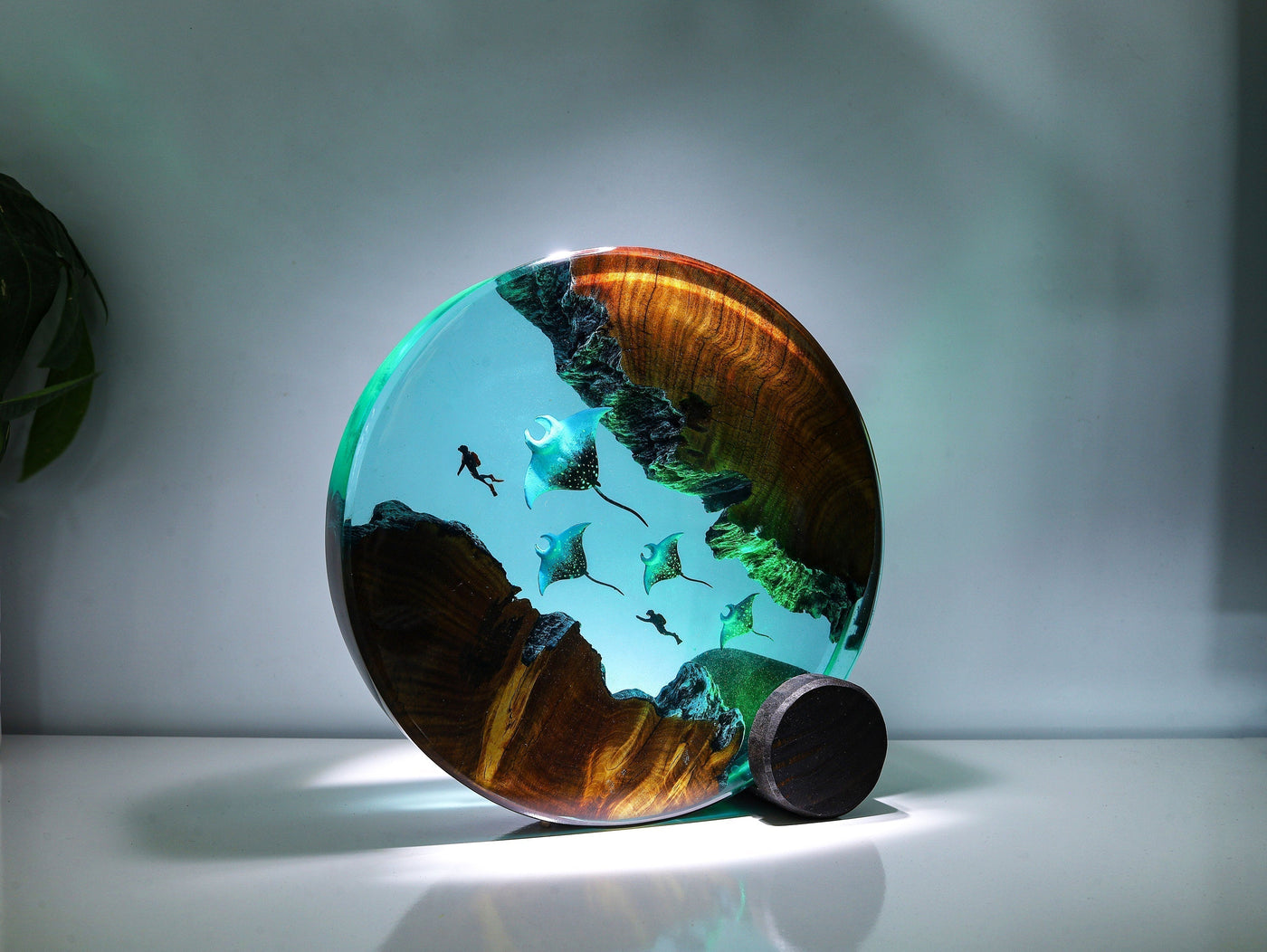 Mariana Trench Adventure Epoxy Lamp(OR)