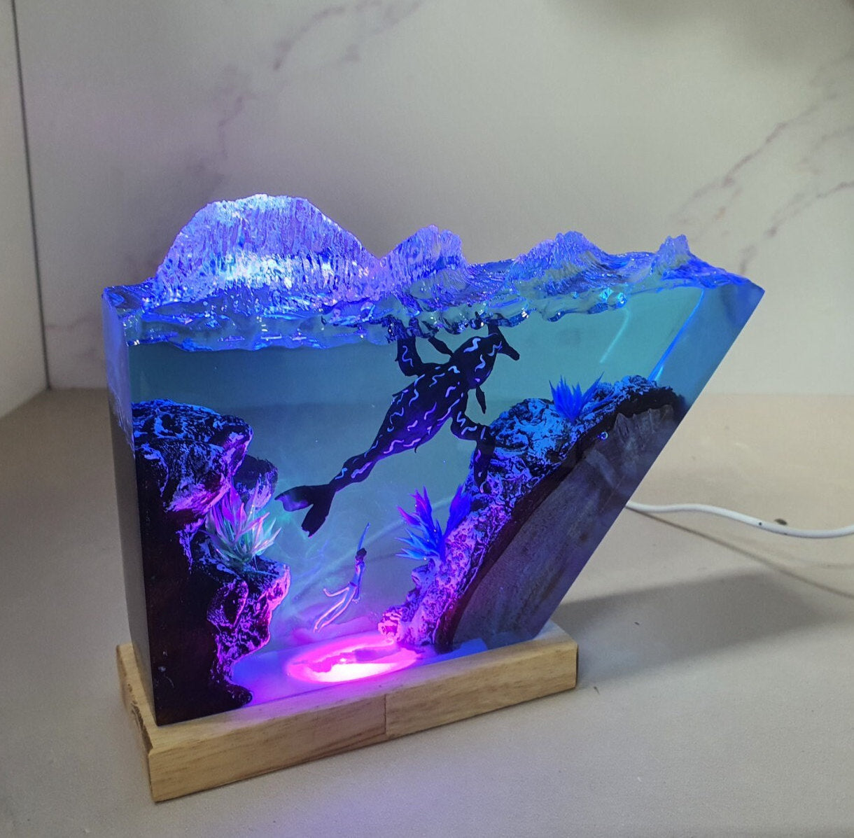 The Way of Water Resin Lamp(OR)