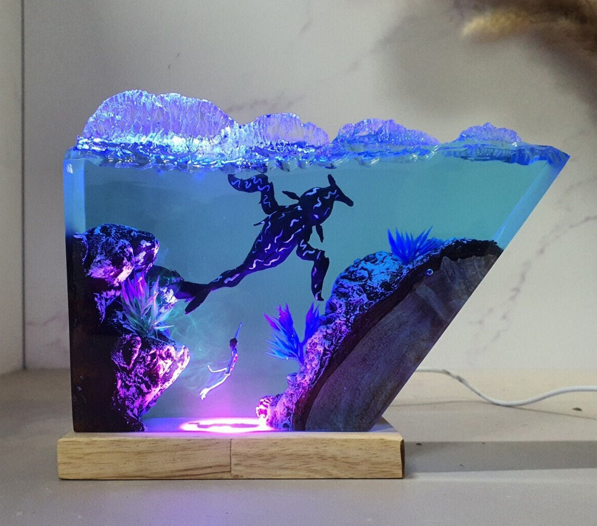 The Way of Water Resin Lamp(OR)