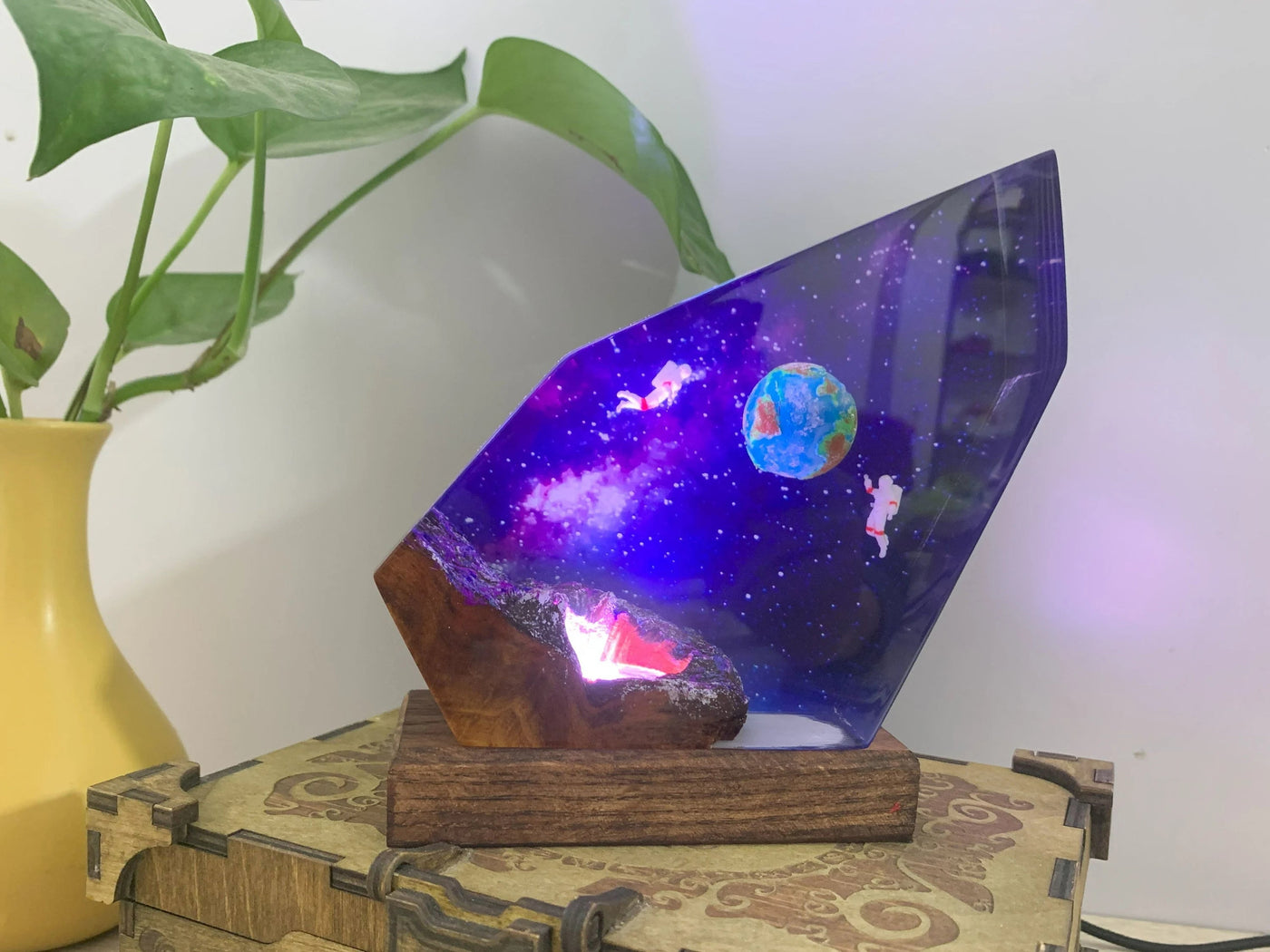 Space Epoxy Resin Night Lights(SGR)