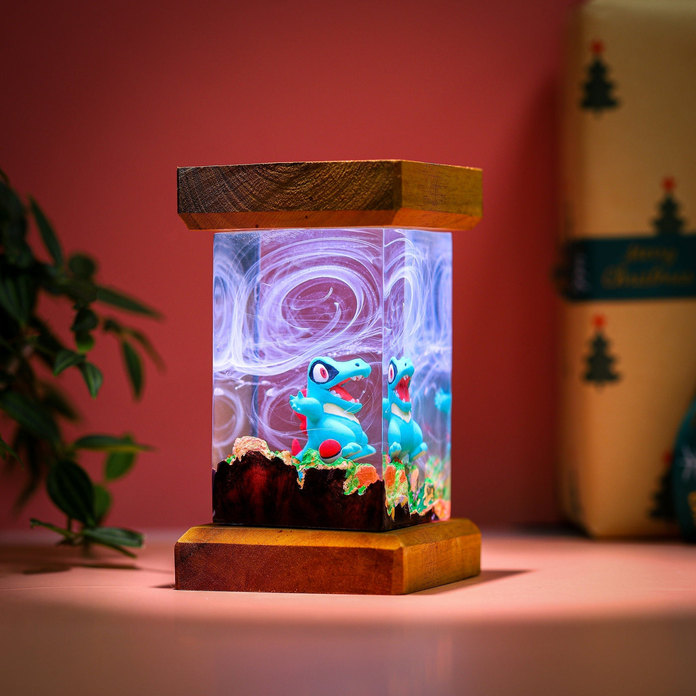 Totodile Epoxy Resin Lamp