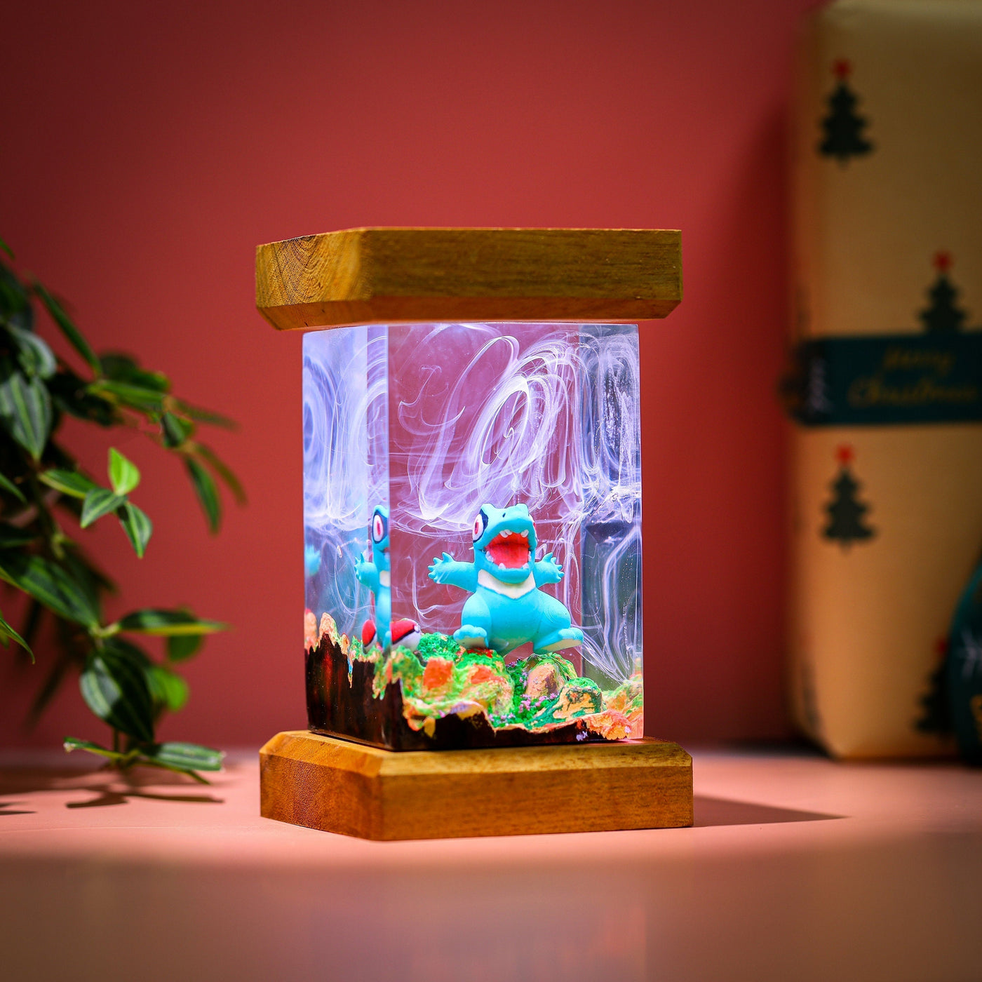 Totodile Epoxy Resin Lamp