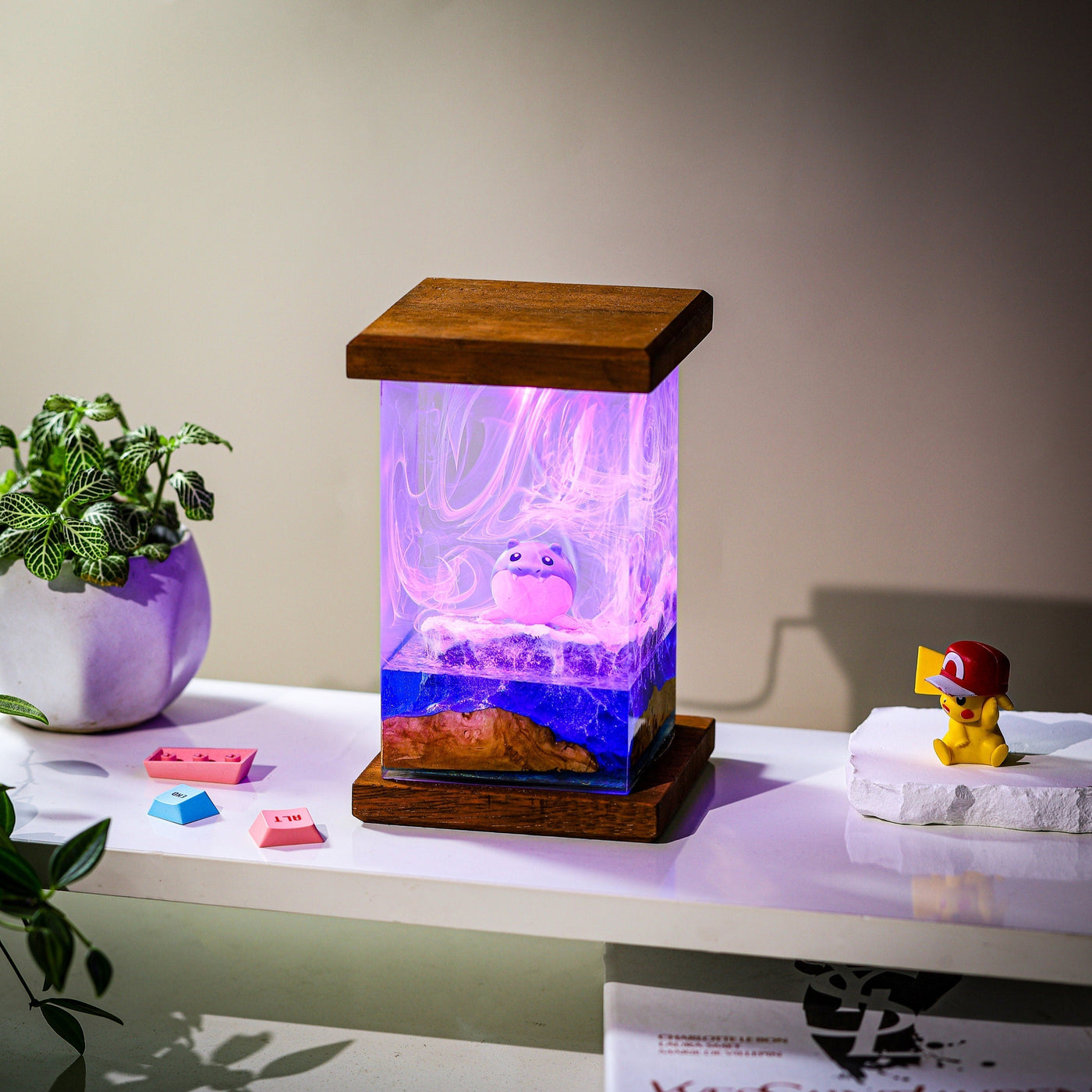 Spheal Epoxy Lamp