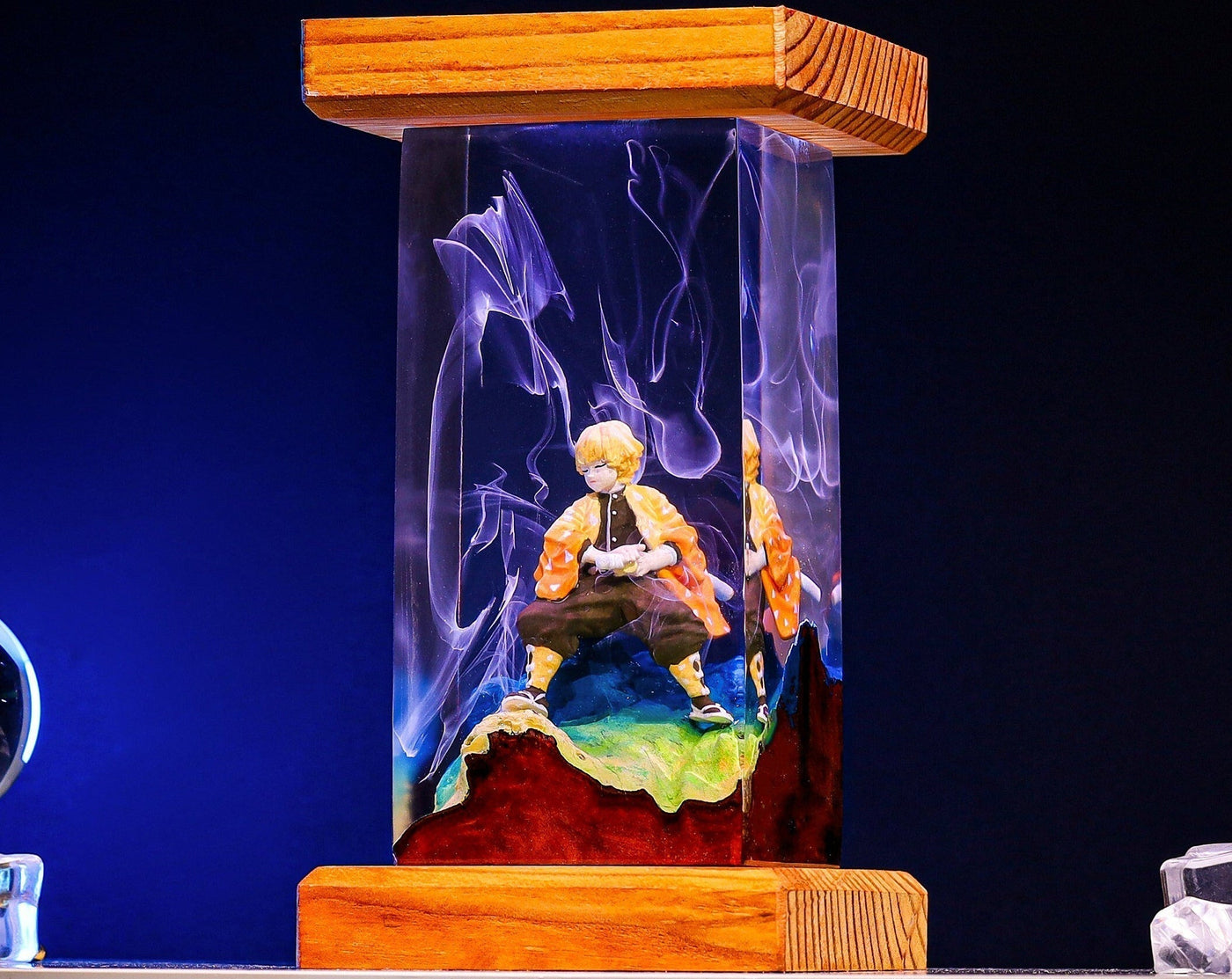 Zenitsu Resin Lamp