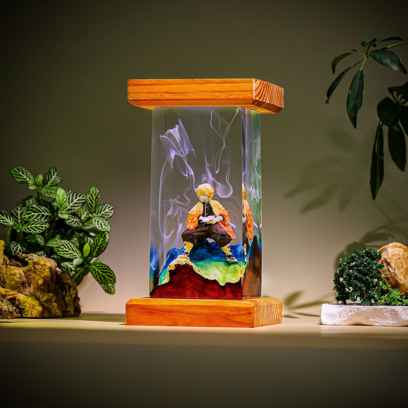 Zenitsu Resin Lamp