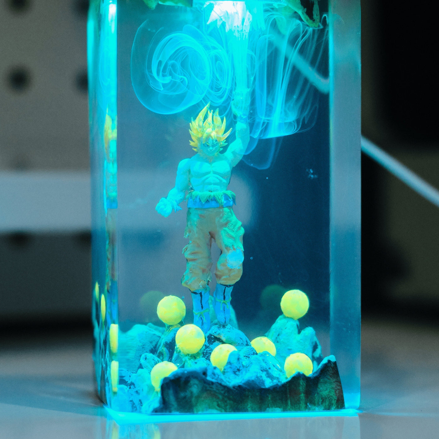 Son Goku Resin Lamp 2