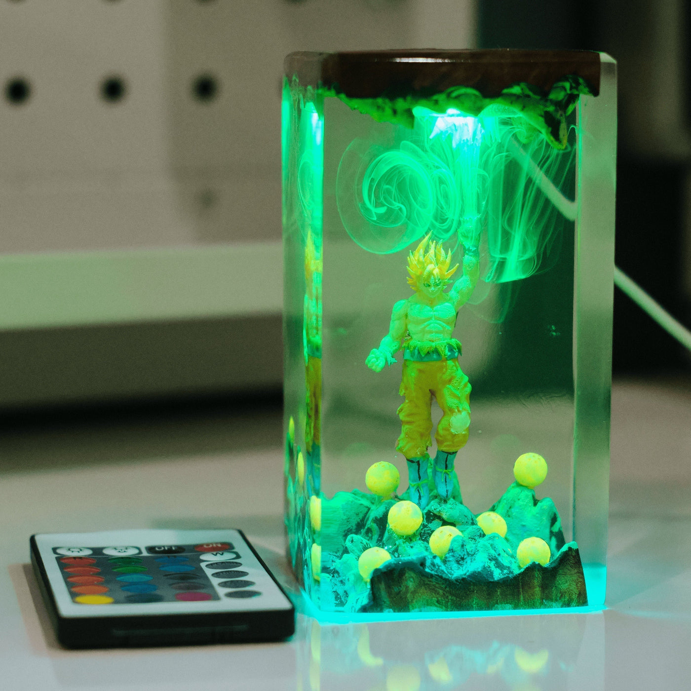 Son Goku Resin Lamp 2