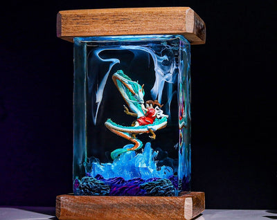 H.aku Dragon and Chi.hiro Epoxy Lamp