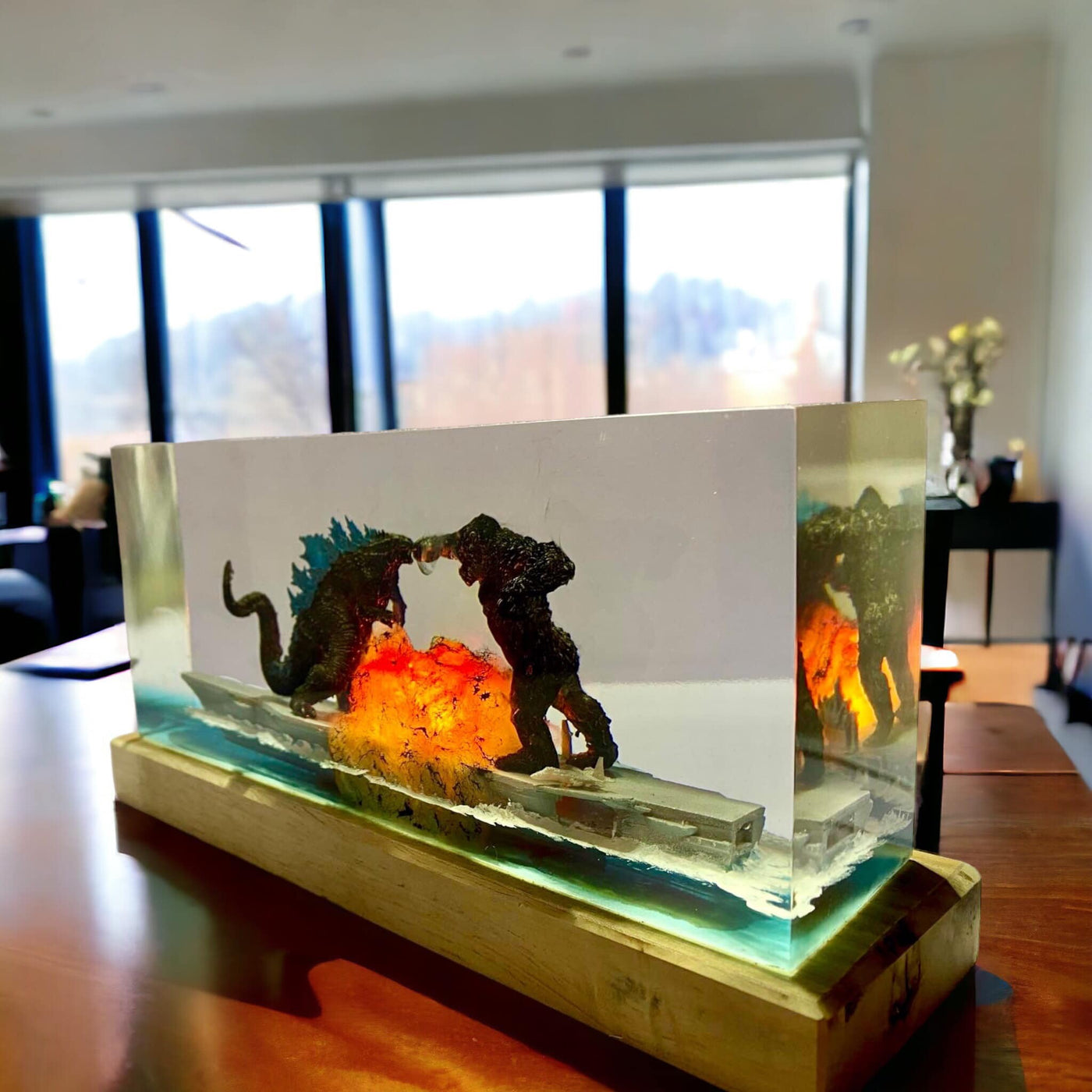 K.ong vs Go.zilla in Sea Resin Lamp